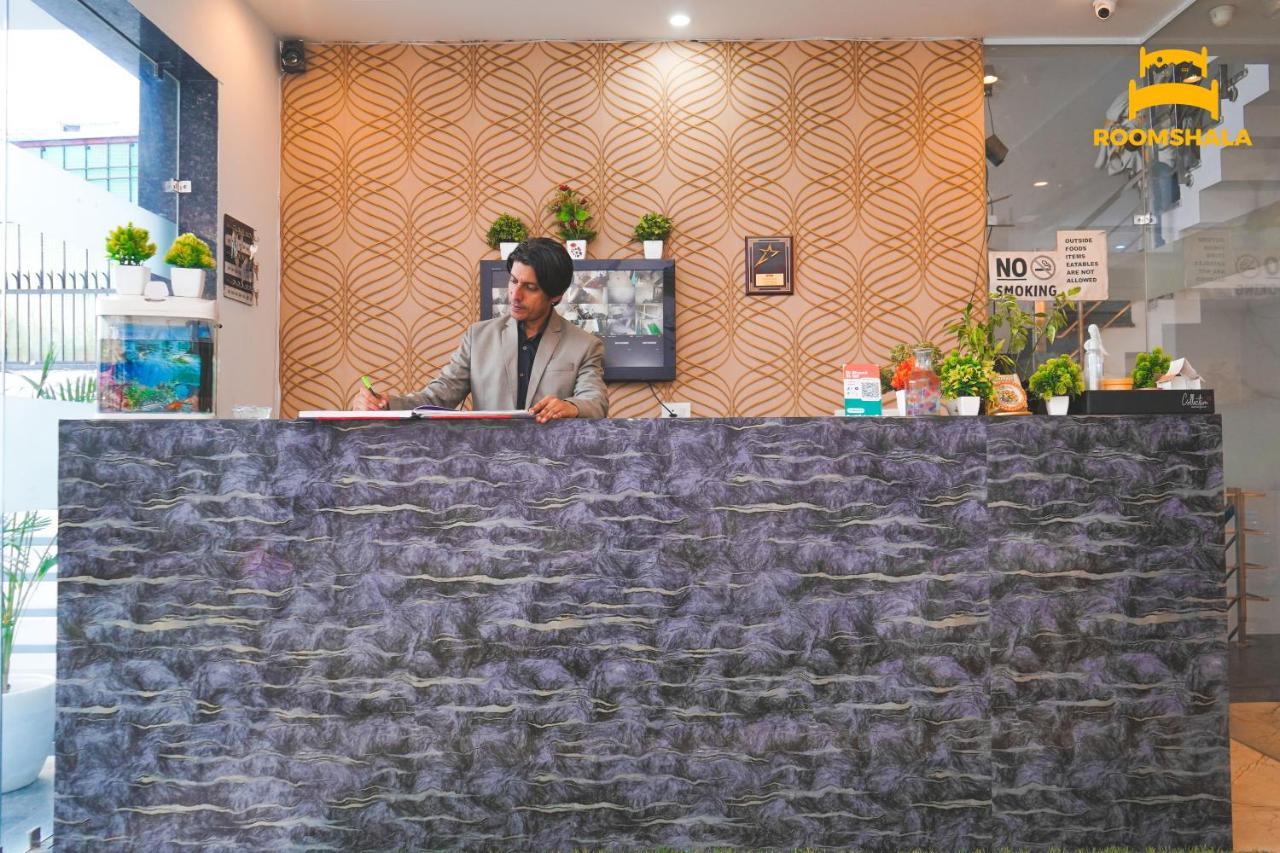 Hotel Ls 21 Badshahpur Esterno foto