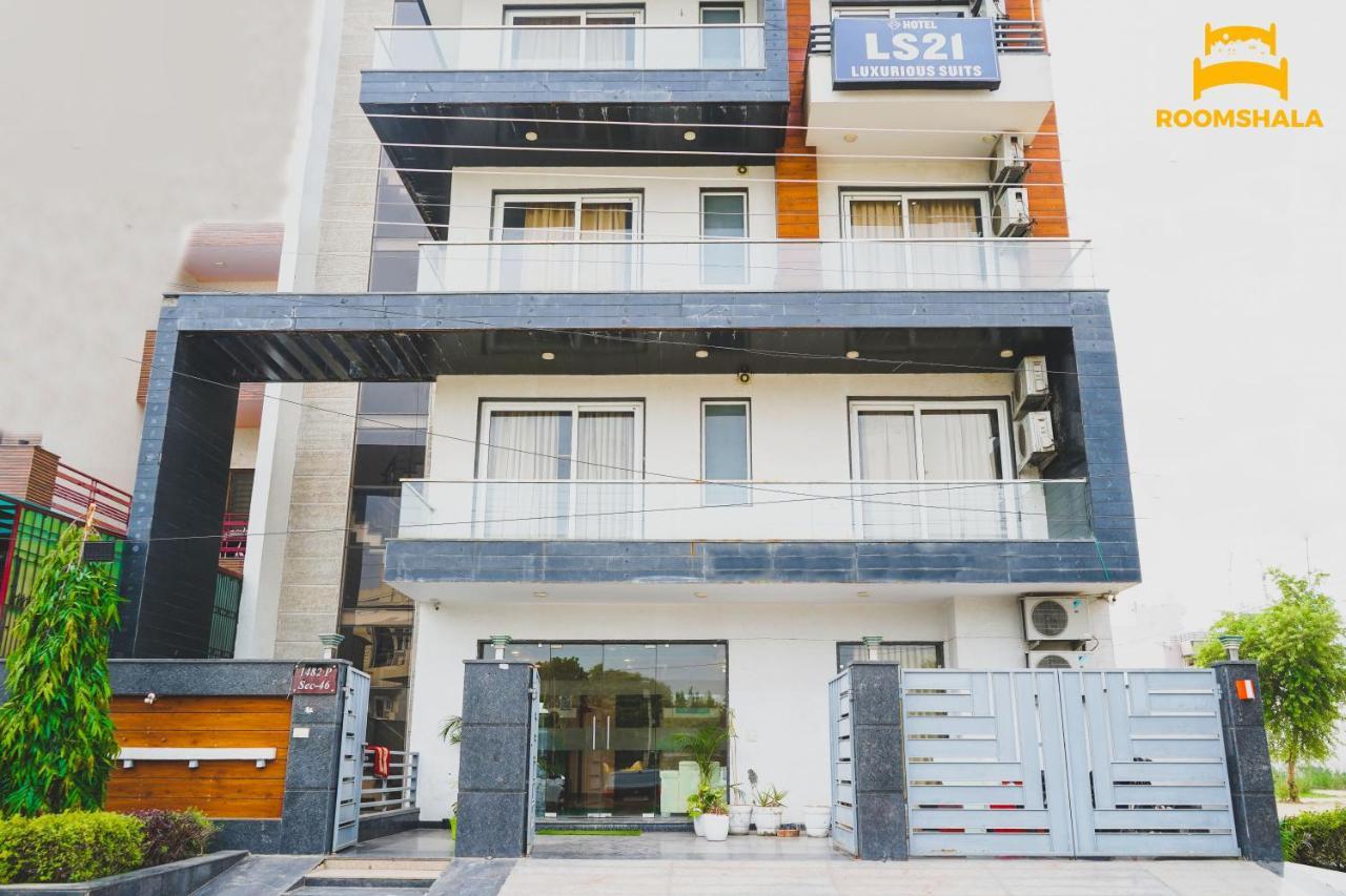 Hotel Ls 21 Badshahpur Esterno foto